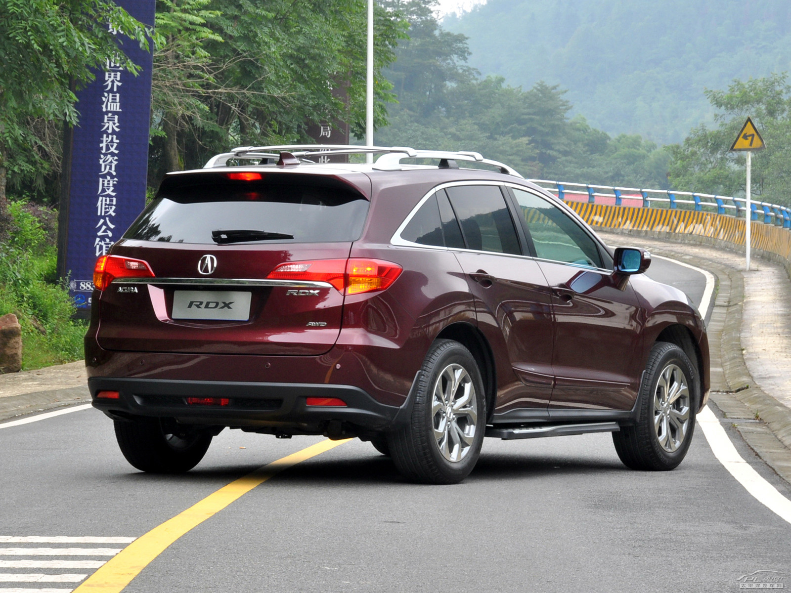 謳歌RDX(進口)外觀高清大圖