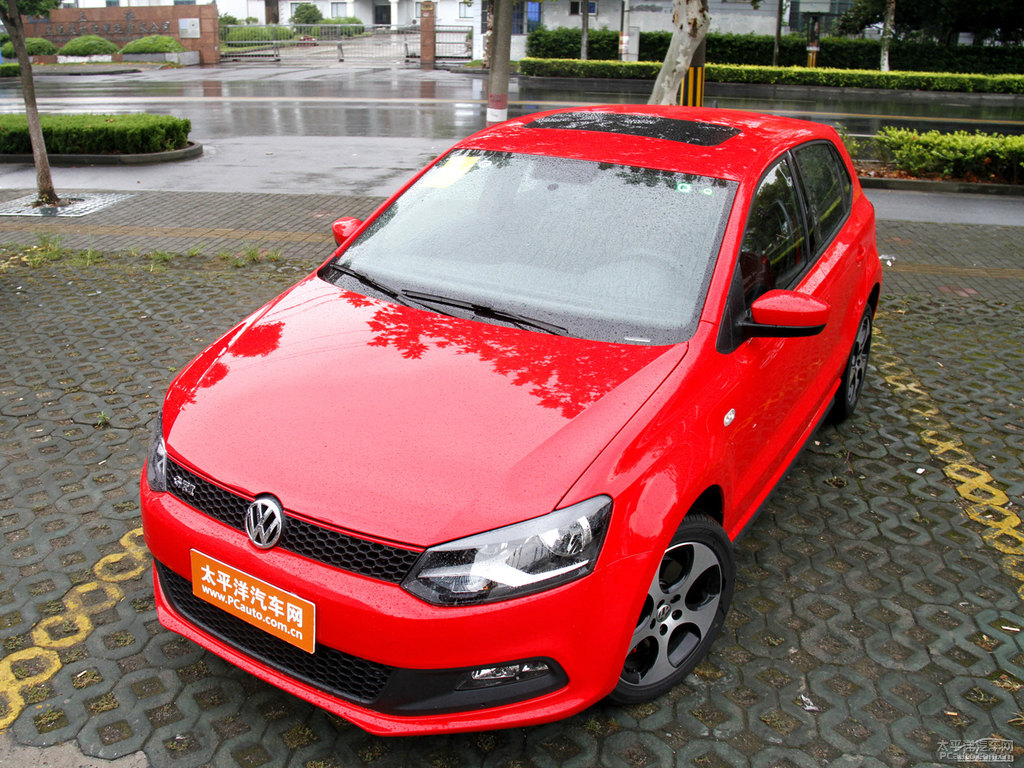 風(fēng)格紅大眾Polo整車外觀外觀圖片