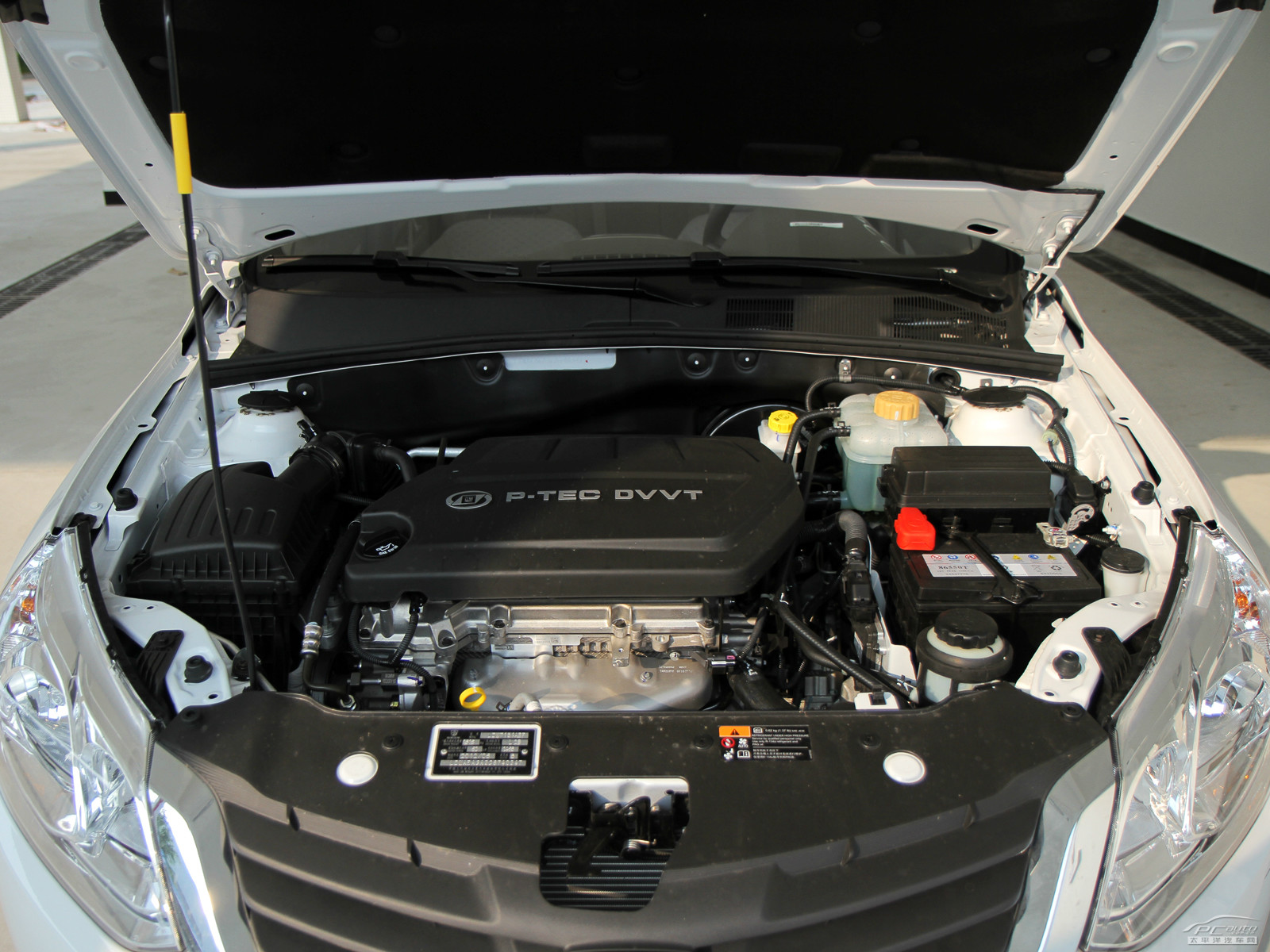 寶駿630細節(jié)高清大圖