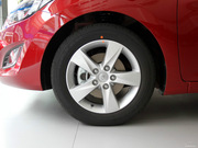 2012款 1.6L 自動尊貴型 2012款 1.6L 自動尊貴型