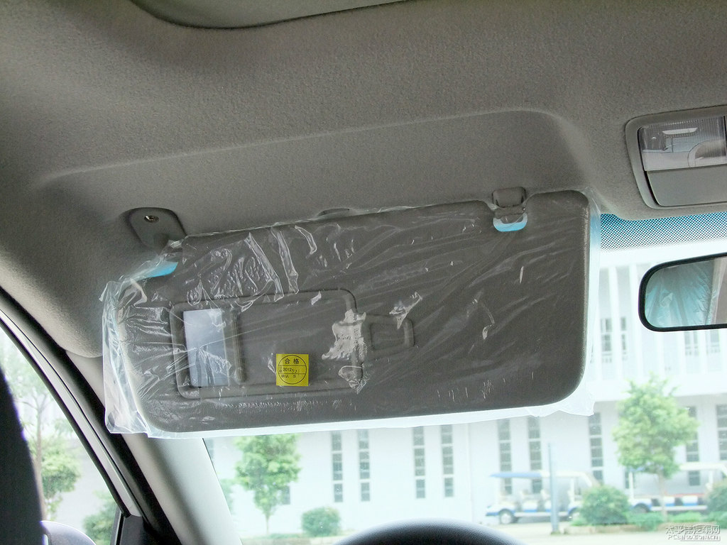 銀色福瑞迪車廂內(nèi)飾圖片