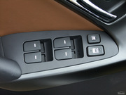 2012款 1.6L 自動(dòng)Premium 紀(jì)念版 2012款 1.6L 自動(dòng)Premium 紀(jì)念版