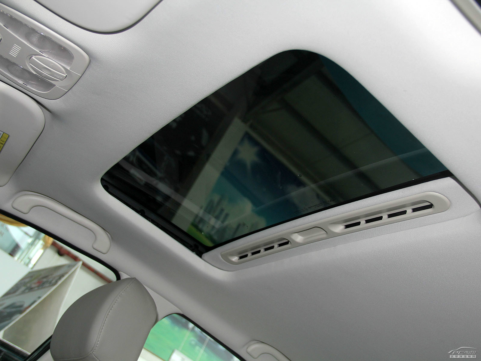 東方之子內飾高清大圖