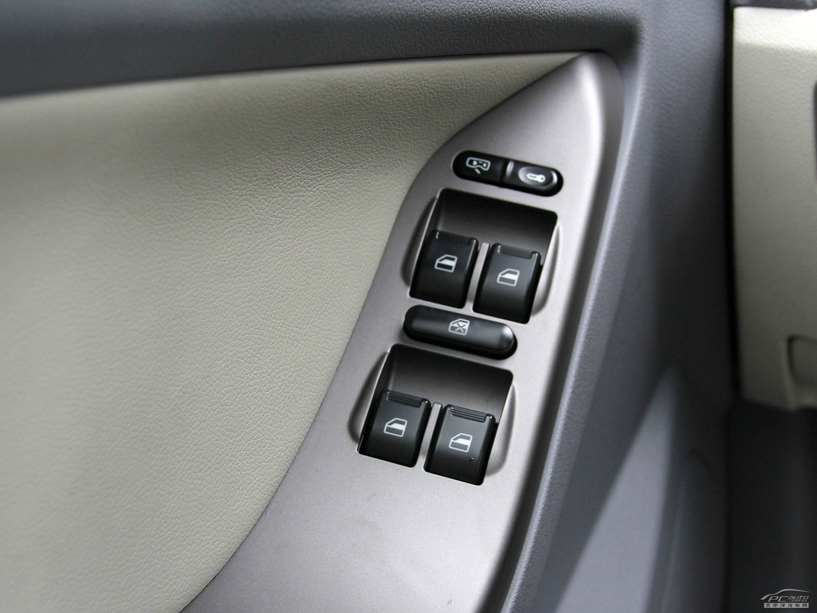 東方之子內(nèi)飾高清大圖