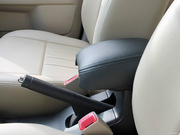 2011款 1.8L AT 豪華型 2011款 1.8L AT 豪華型