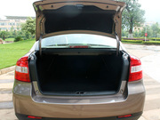 2011款 1.8L AT 豪華型 2011款 1.8L AT 豪華型