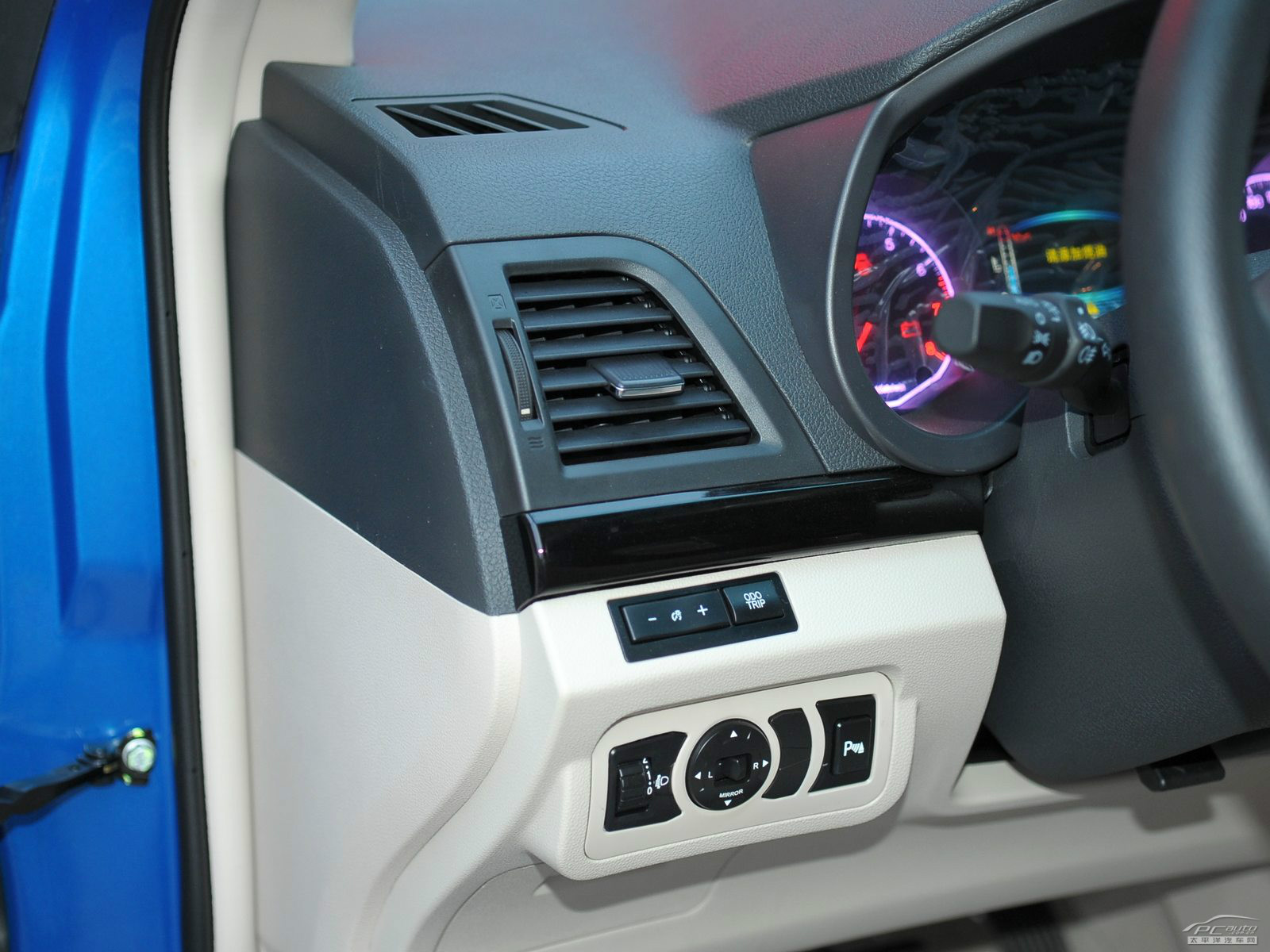 速銳內(nèi)飾高清大圖