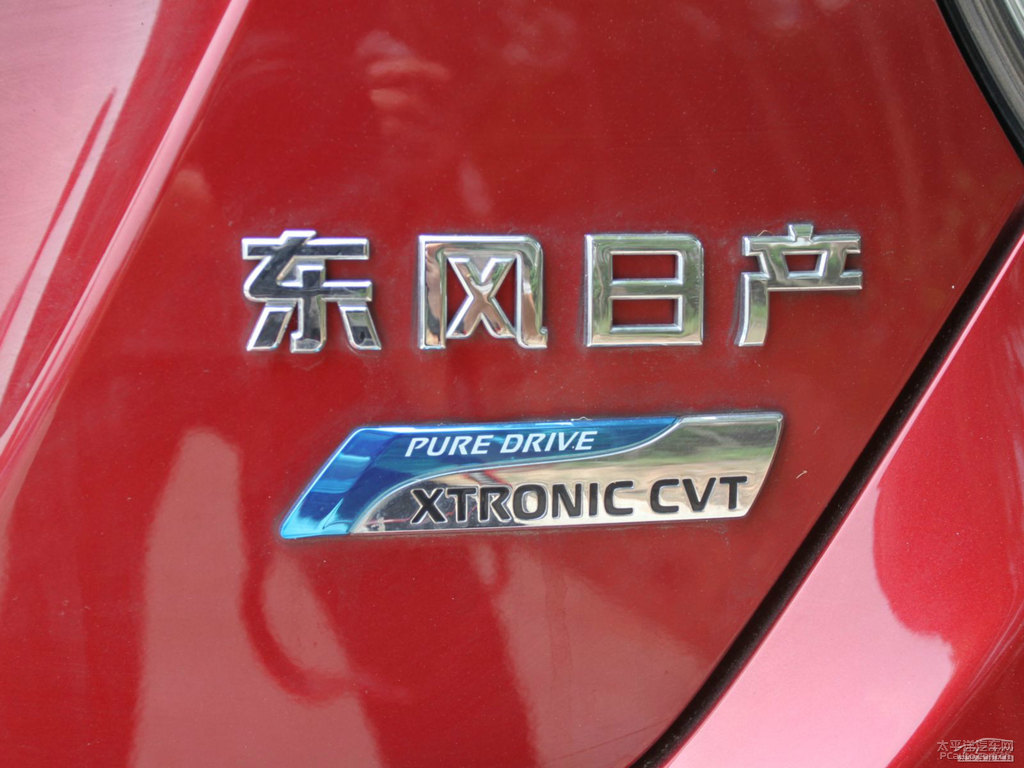 炫雅紅騏達車尾外觀圖片