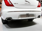 2013款 XJL 2.0T 全景商務(wù)版 2013款 XJL 2.0T 全景商務(wù)版