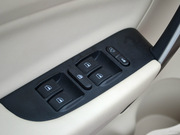 2012款 兩廂 1.6L DVVT CVT進(jìn)取型