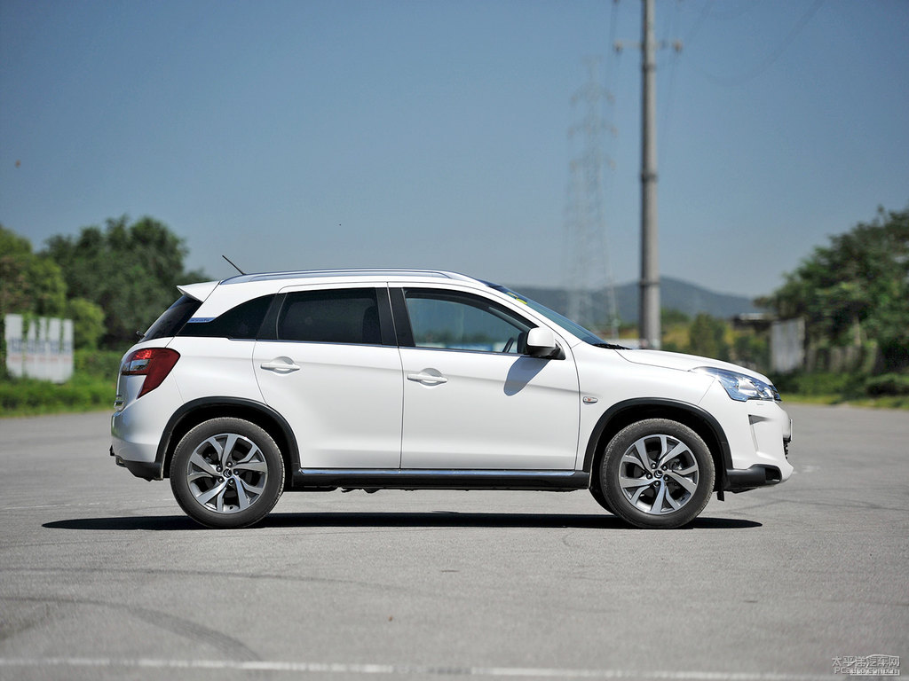 ѩFC4 AIRCROSS(M)^DƬ