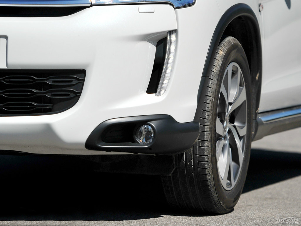 ѩFC4 AIRCROSS(M(jn))^DƬ