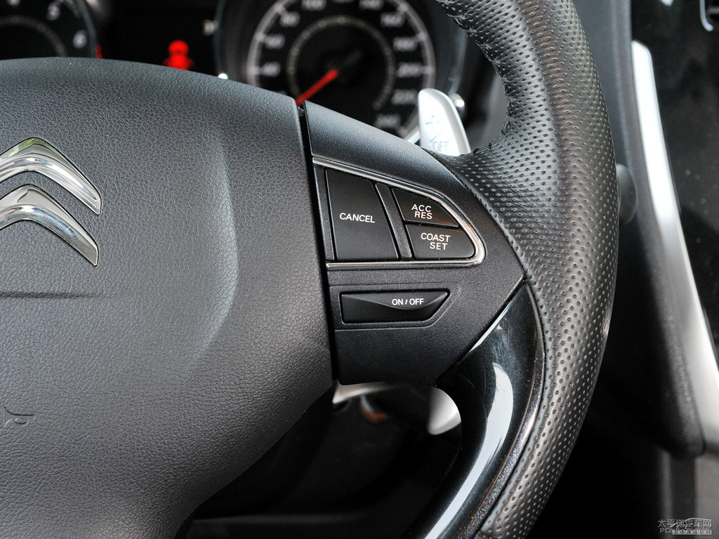 ѩFC4 AIRCROSS(M)(ni)DƬ