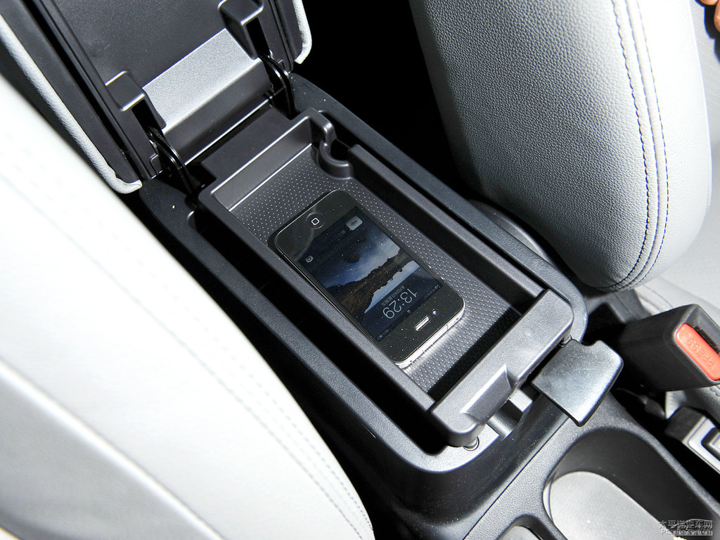 ѩFC4 AIRCROSS(M(jn))gDƬ