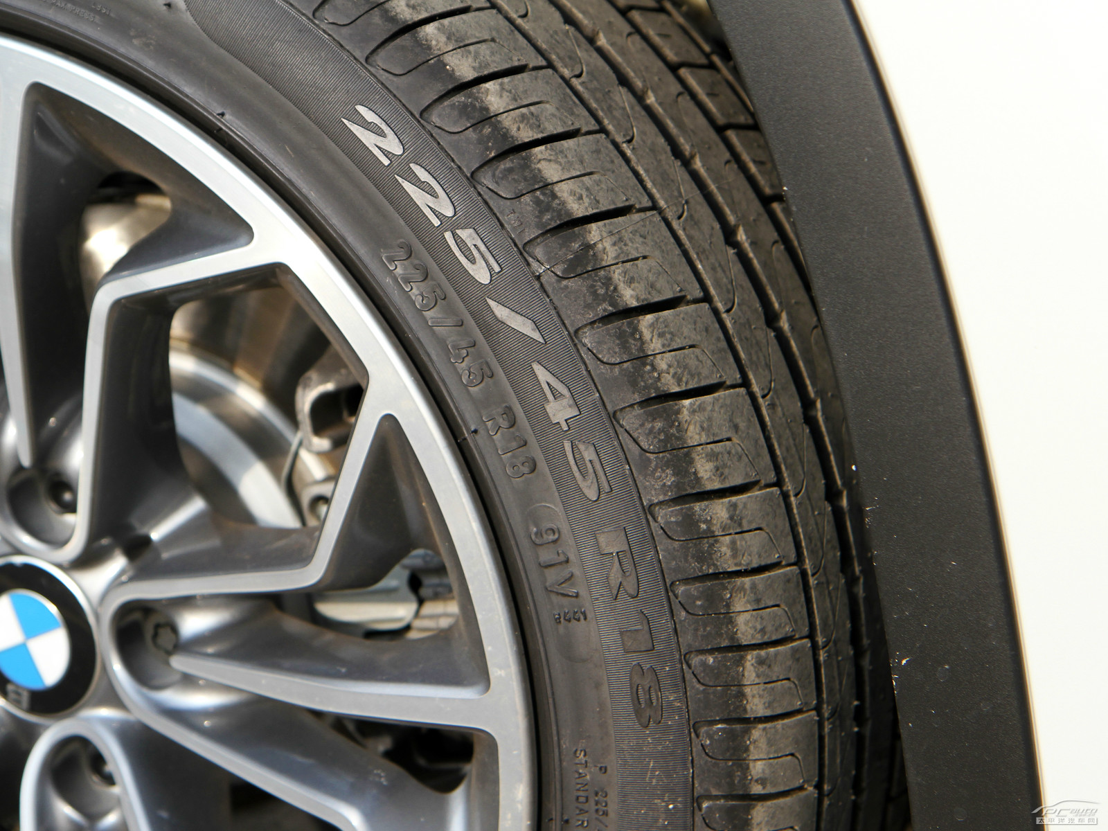 寶馬X1細(xì)節(jié)高清大圖