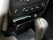 2011款 1.3L AT 雙色導(dǎo)航版