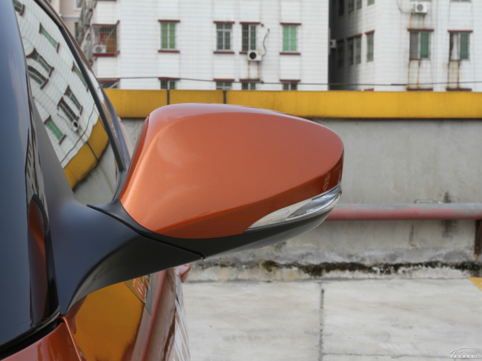 Veloster外觀高清大圖