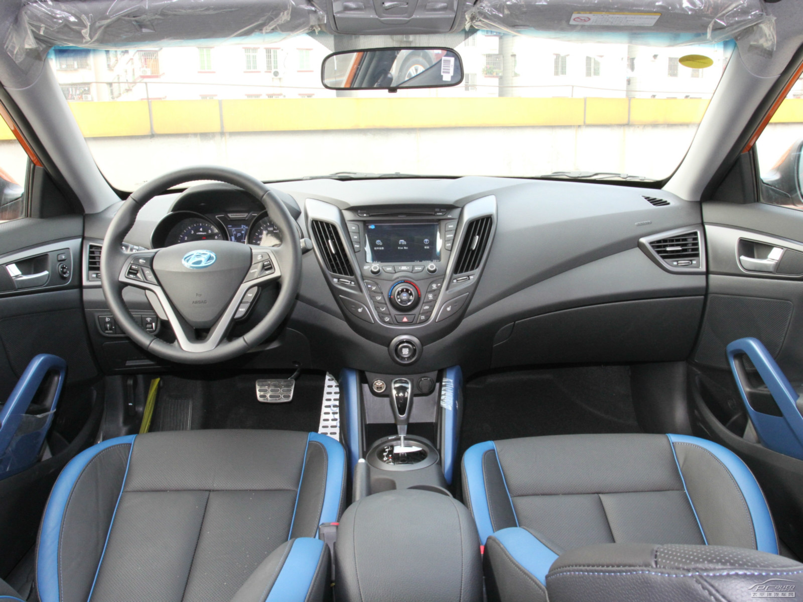 Veloster內(nèi)飾高清大圖