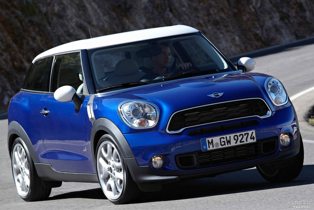 MINI COUNTRYMAN COUPEDƬ