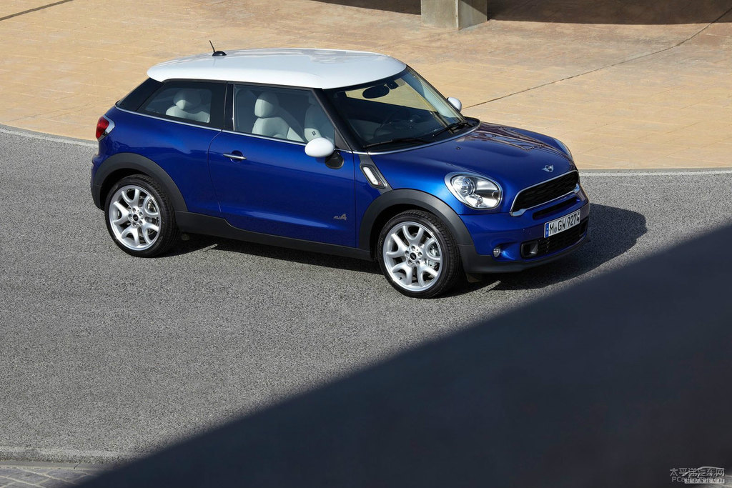 MINI COUNTRYMAN COUPEDƬ
