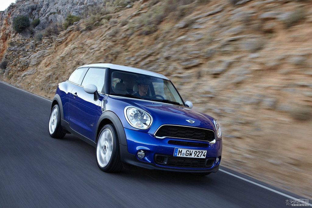 MINI COUNTRYMAN COUPEDƬ