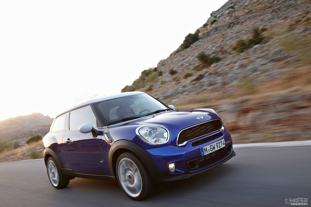 MINI COUNTRYMAN COUPEDƬ