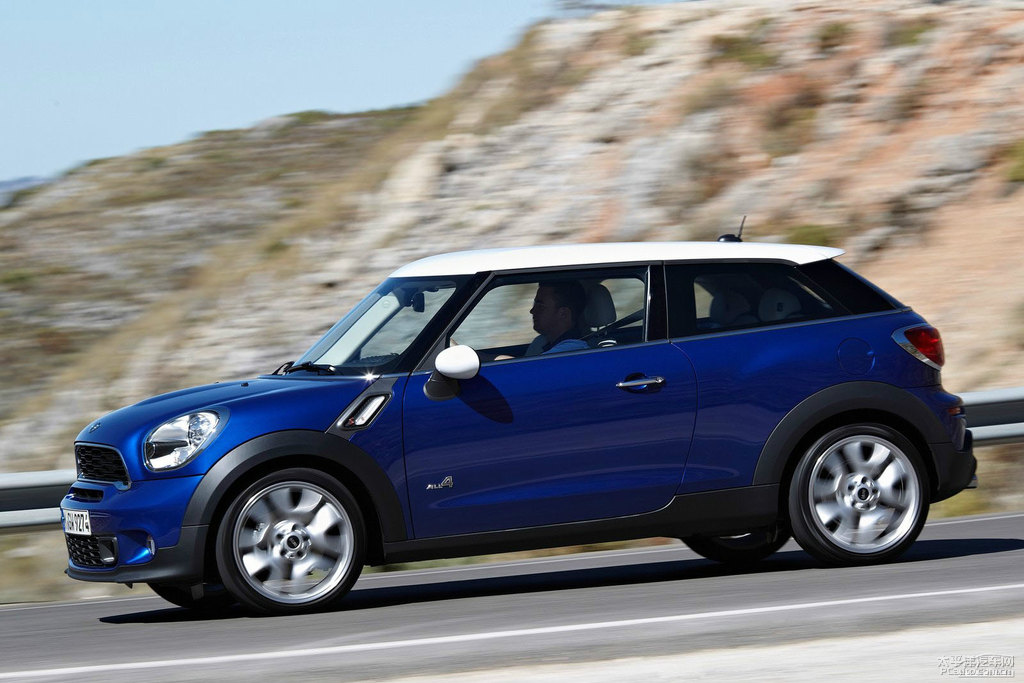 MINI COUNTRYMAN COUPEDƬ