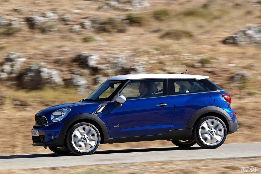 MINI COUNTRYMAN COUPEDƬ