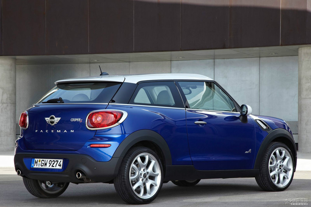 MINI COUNTRYMAN COUPEDƬ