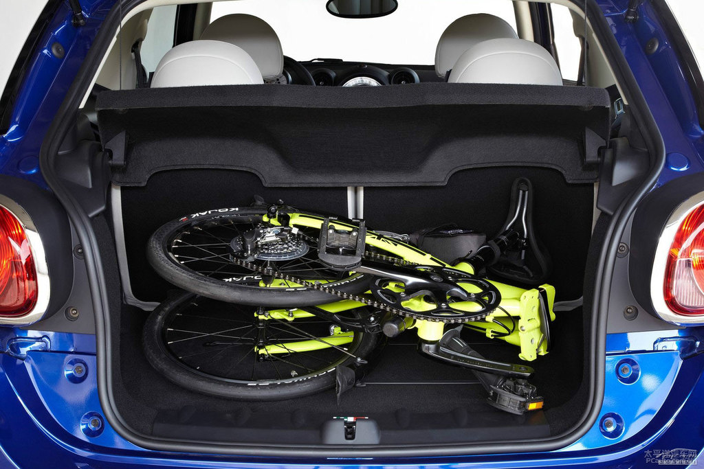 MINI COUNTRYMAN COUPEDƬ