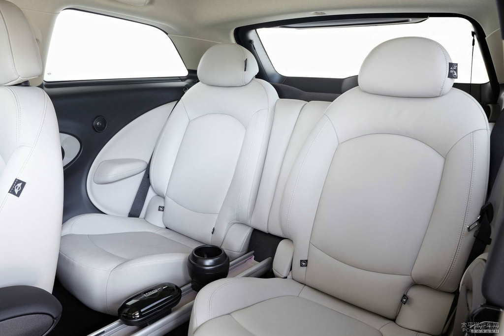 MINI COUNTRYMAN COUPEDƬ