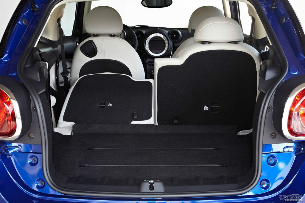 MINI COUNTRYMAN COUPEDƬ