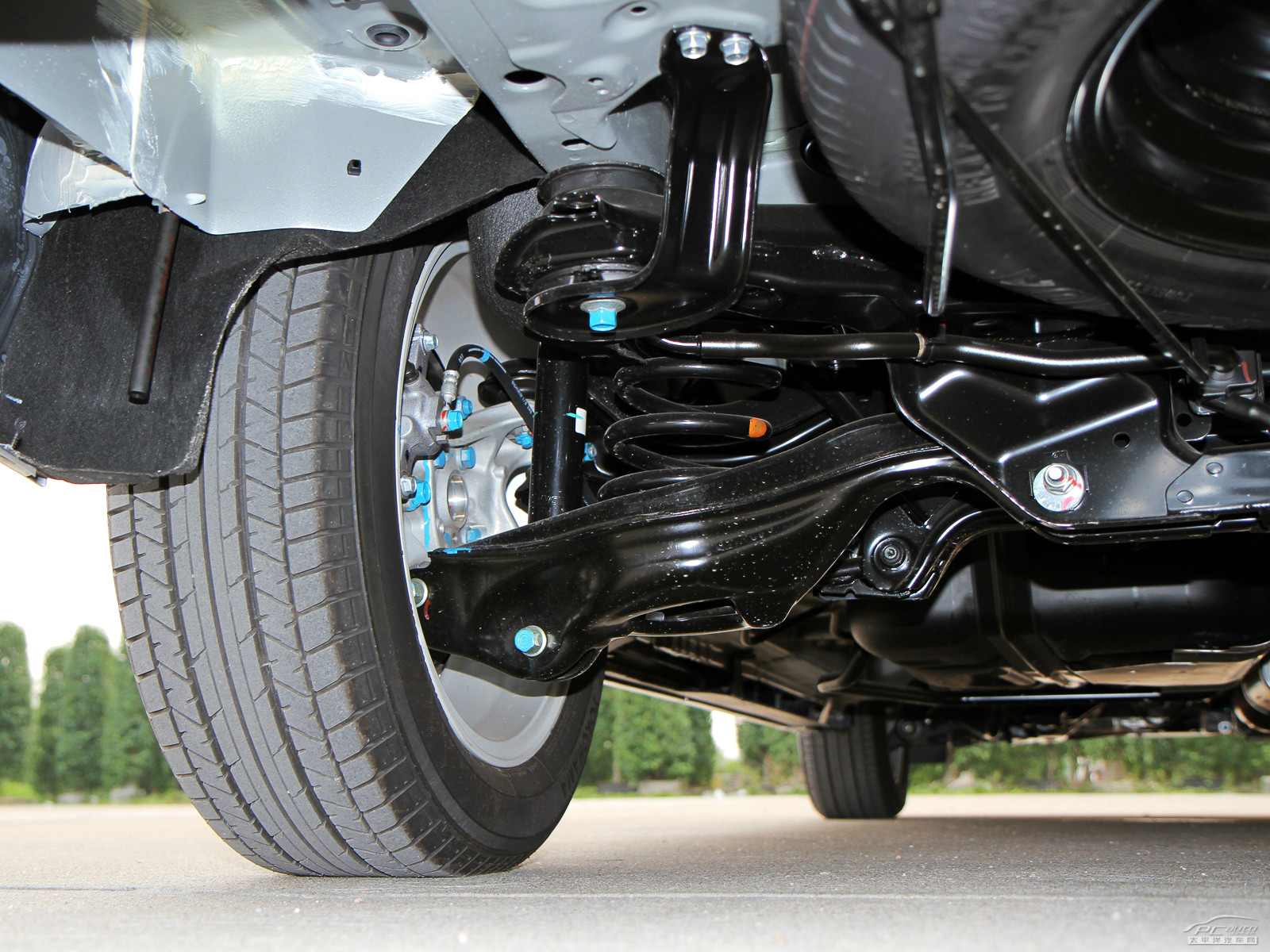 艾力紳細(xì)節(jié)高清大圖