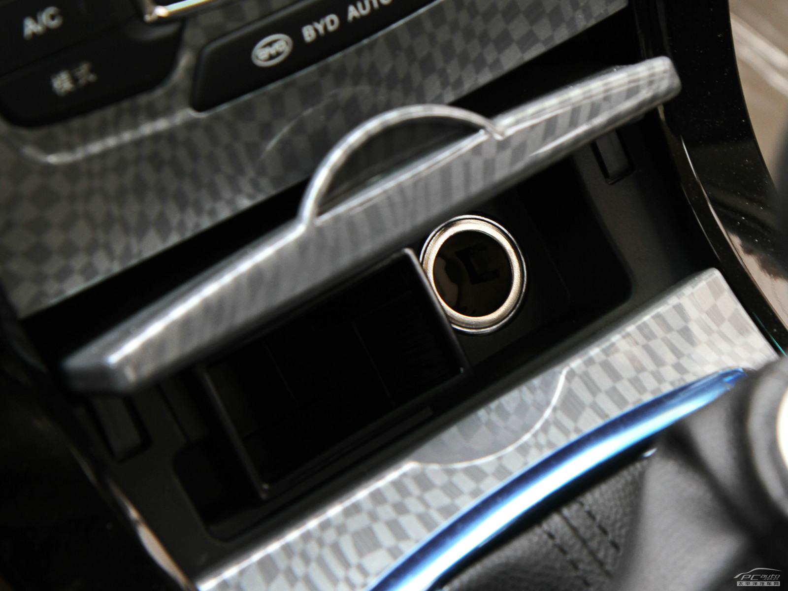 速銳內(nèi)飾高清大圖