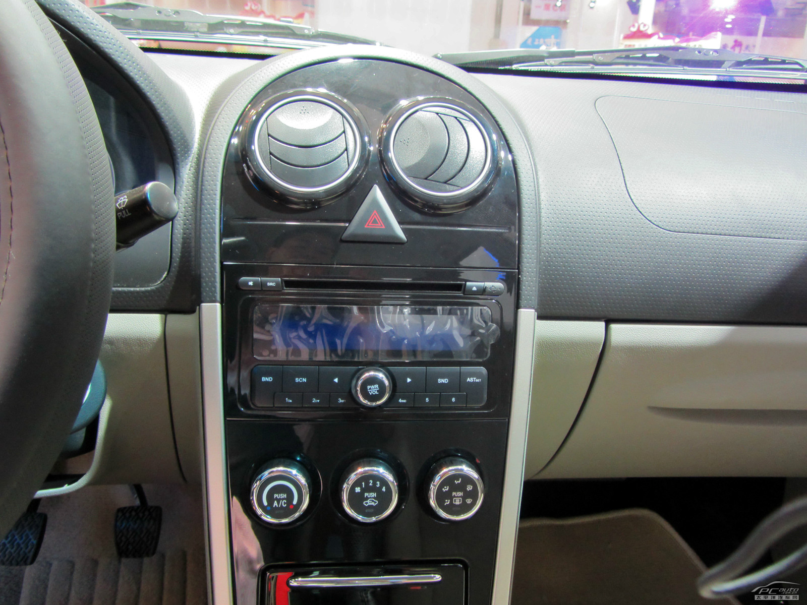 吉利SC3內(nèi)飾高清大圖