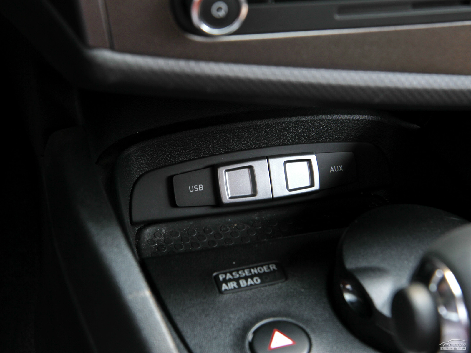 西雅特Leon內(nèi)飾高清大圖