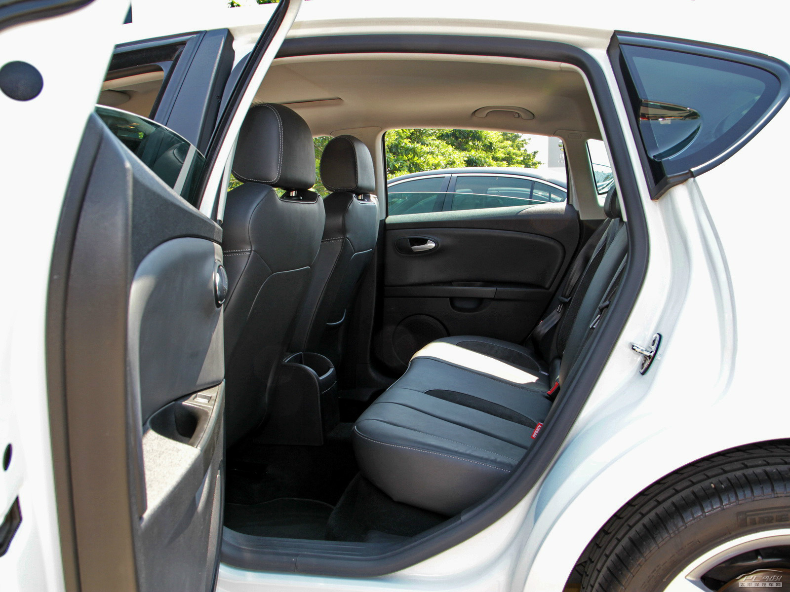 西雅特Leon空間高清大圖