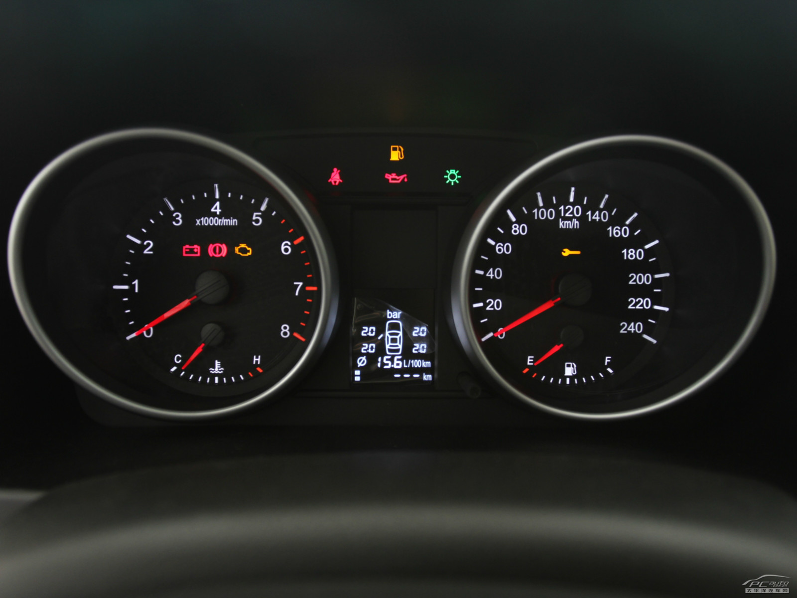 哈弗H6內(nèi)飾高清大圖