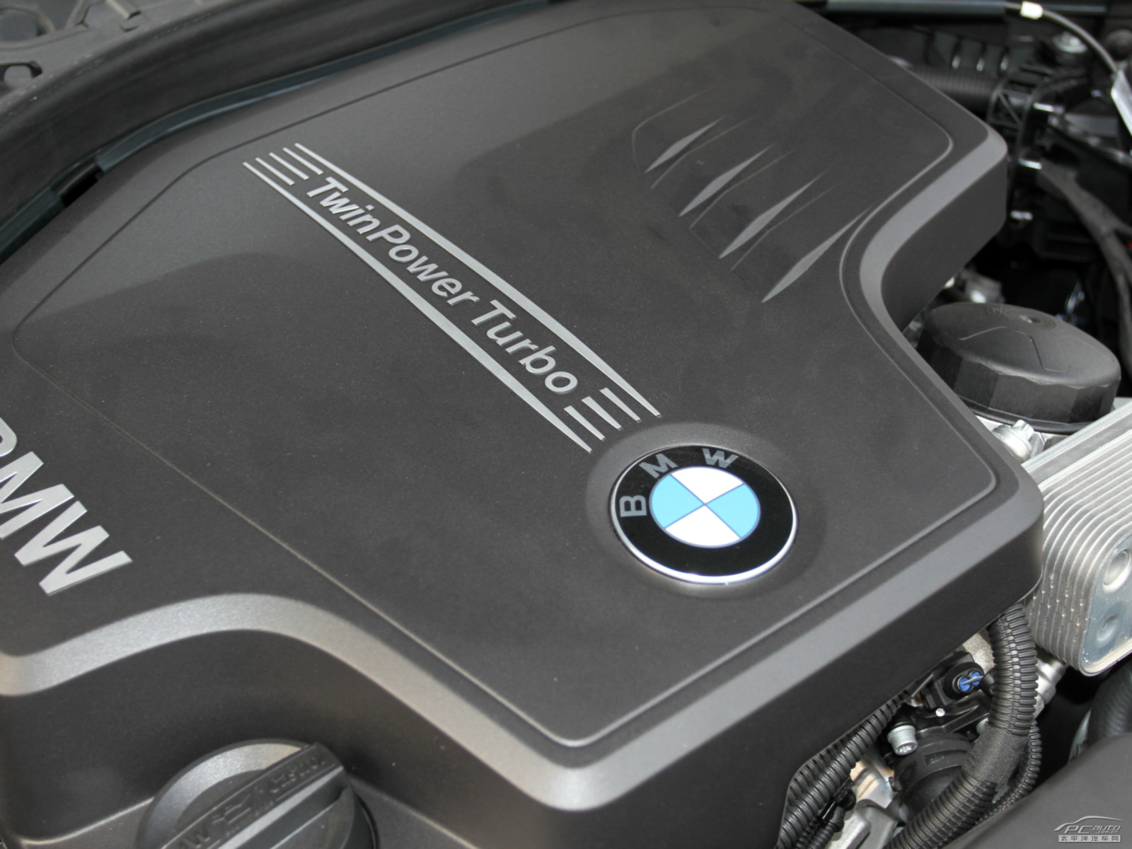 寶馬3系細節(jié)高清大圖