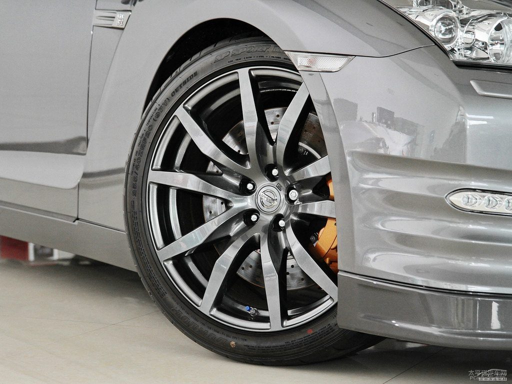 u䓻ծa(chn)GT-R^DƬ