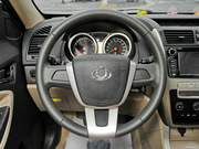 2012款 1.8L 手動(dòng) 兩驅(qū)精英型  2012款 1.8L 手動(dòng) 兩驅(qū)精英型
