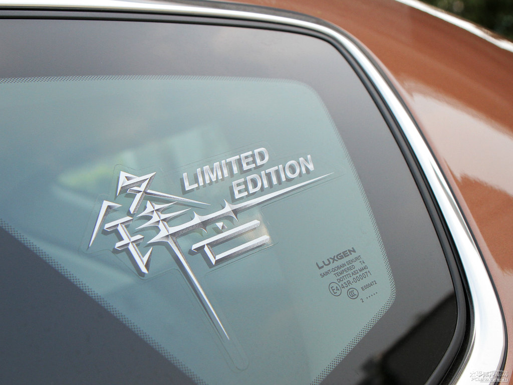 Kȼ{ǽݴ7 SUV܇^DƬ