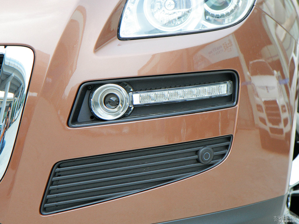 Kȼ{ǽݴ7 SUV܇(ch)^^DƬ