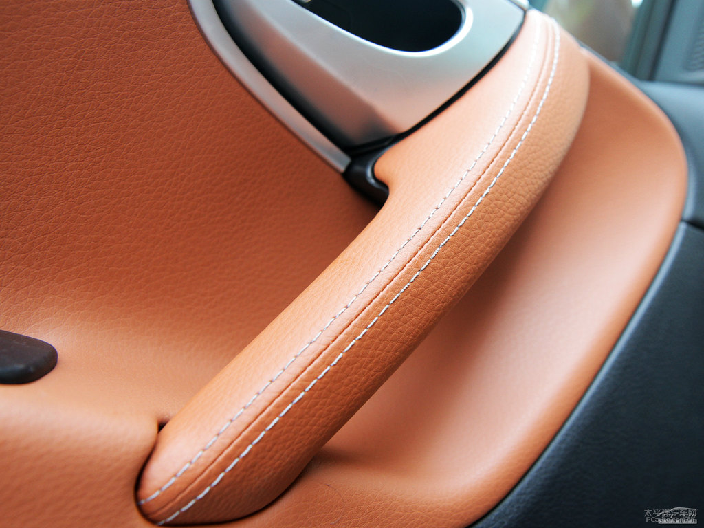 ɰ׼{ǽݴ7 SUV(ni)DƬ