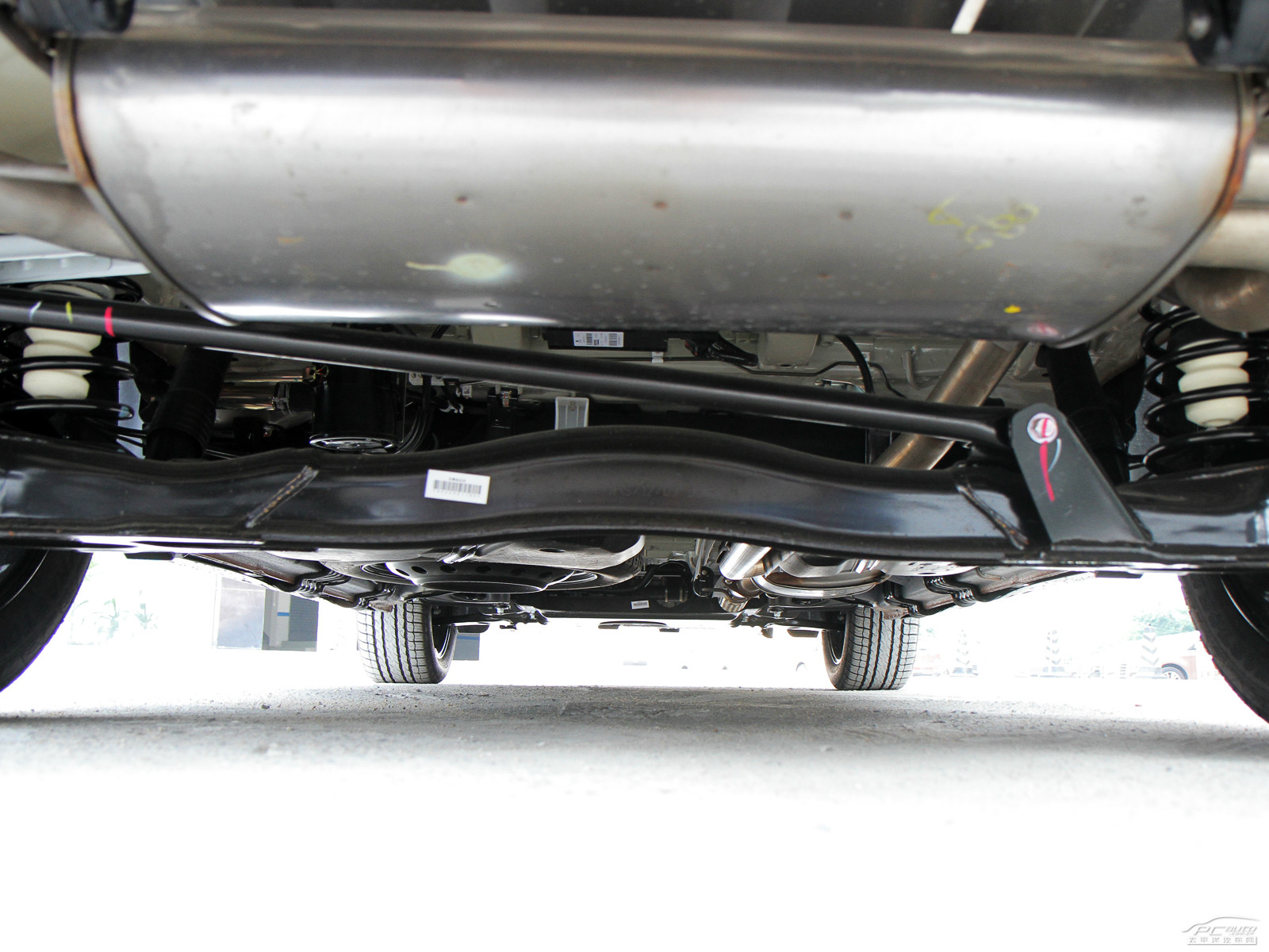 納智捷大7 SUV細(xì)節(jié)高清大圖