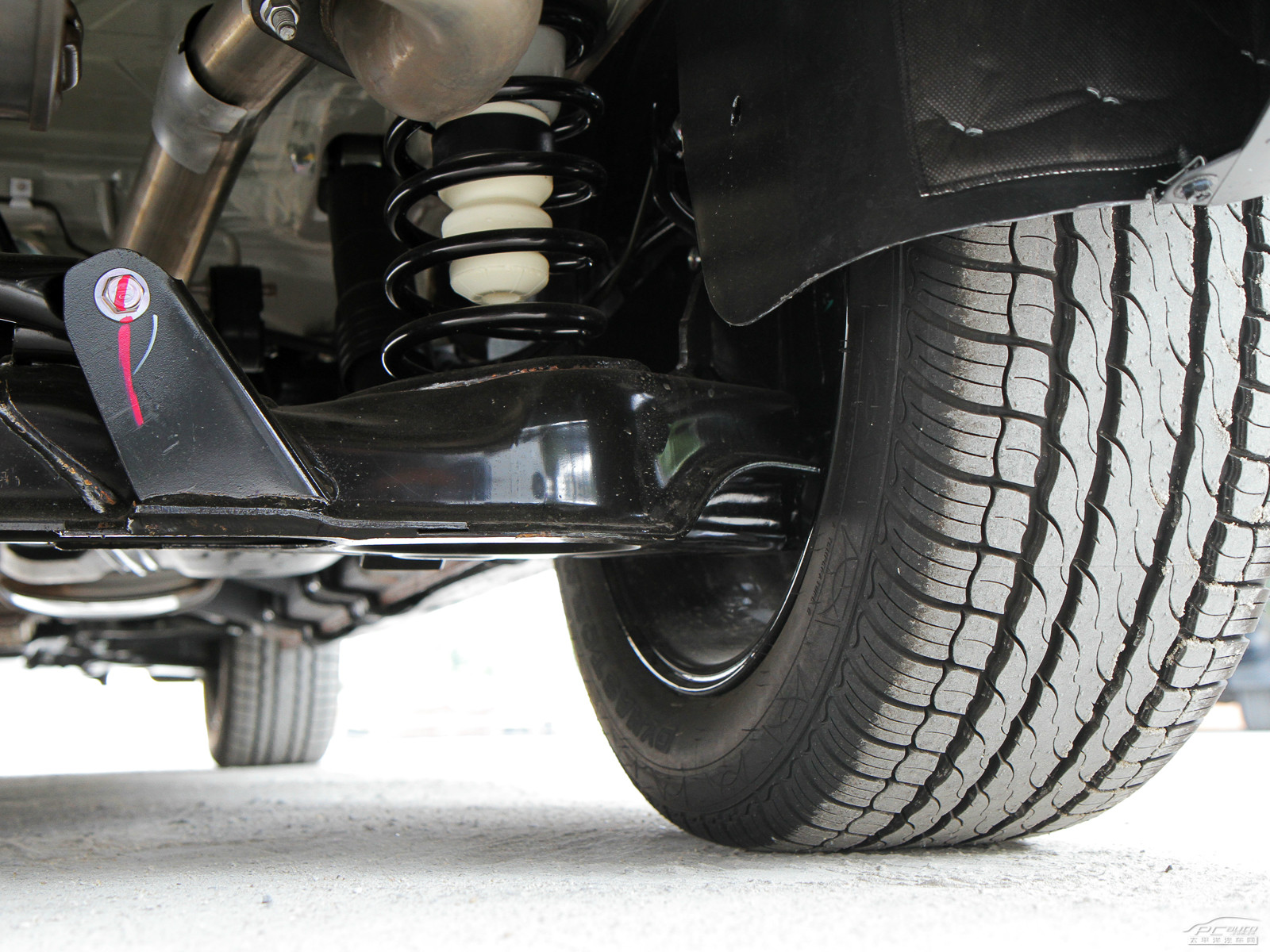 納智捷大7 SUV細(xì)節(jié)高清大圖