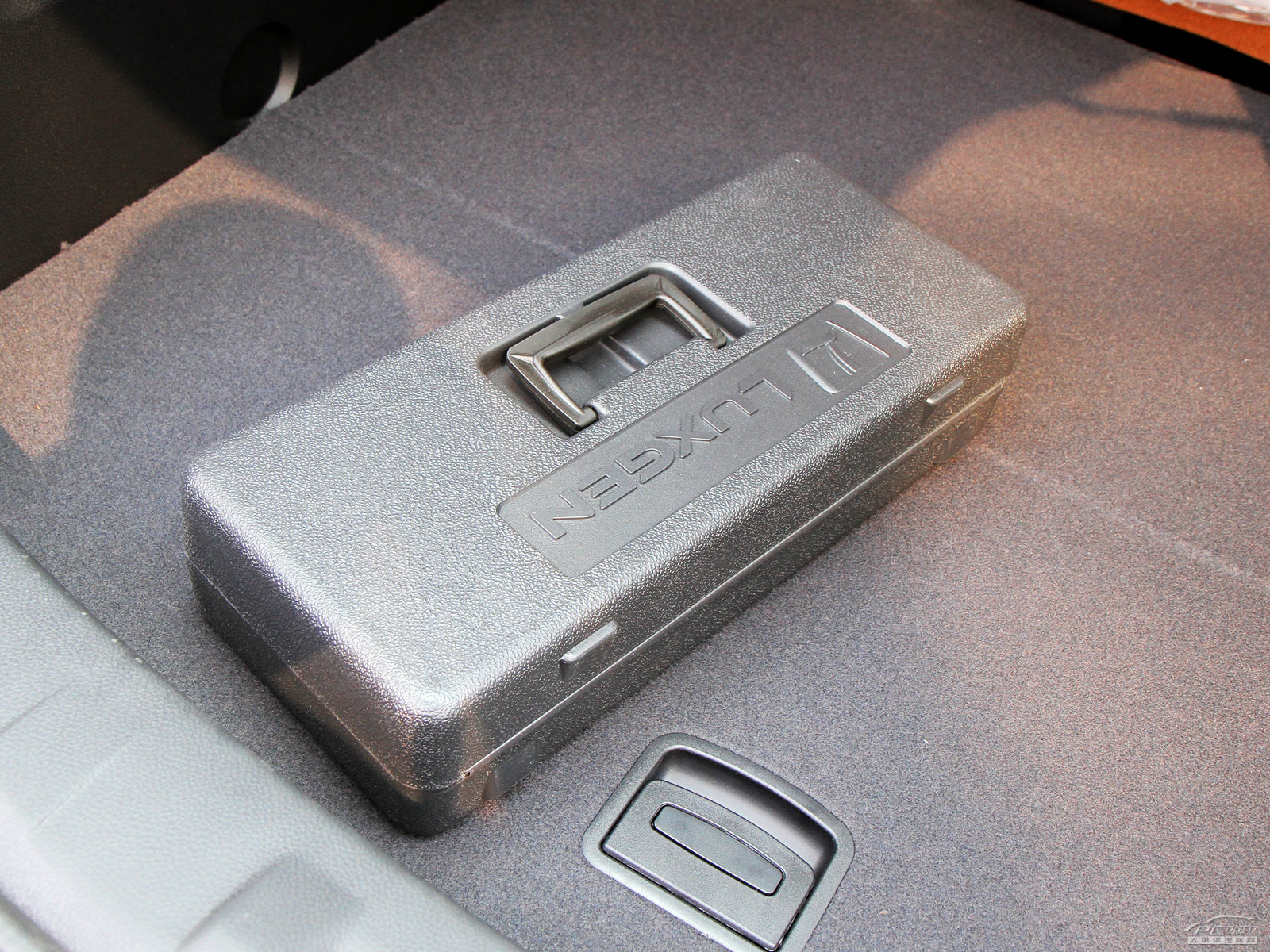 納智捷大7 SUV細節(jié)高清大圖