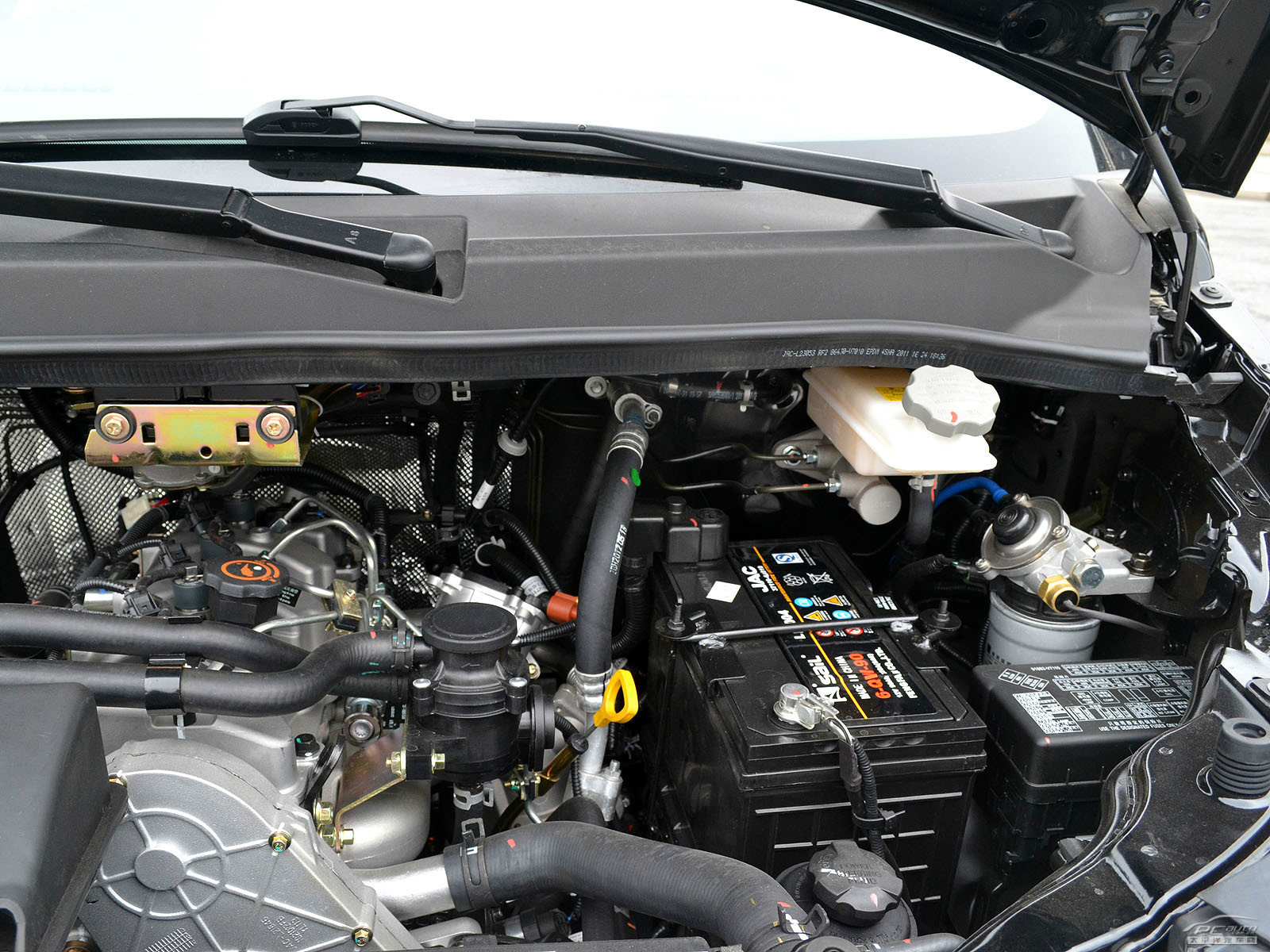 瑞風(fēng)M5細節(jié)高清大圖