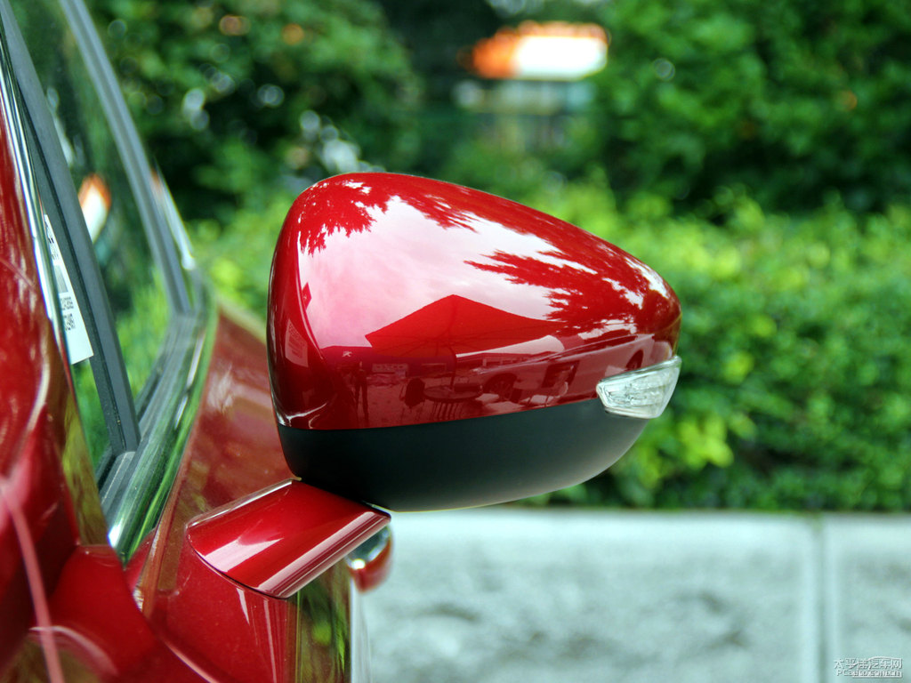 拉菲紅標(biāo)致508車(chē)身外觀圖片
