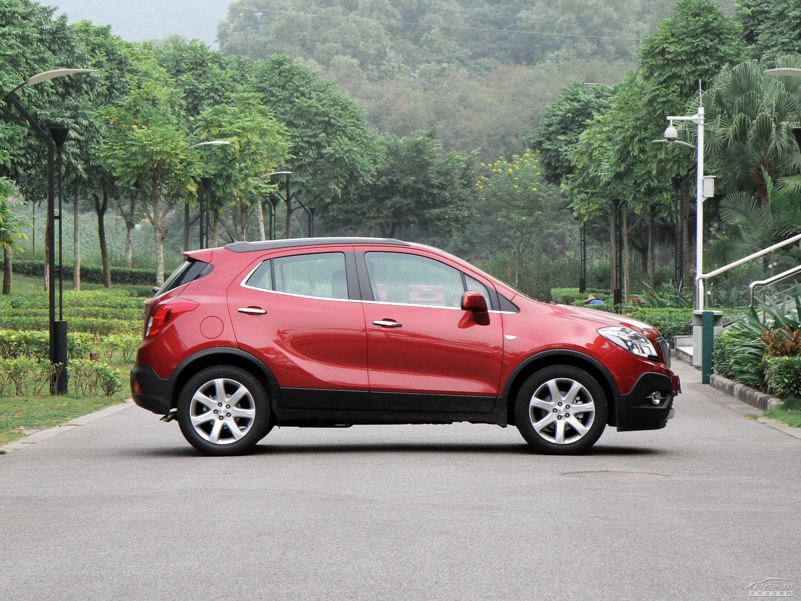 昂科拉外觀高清大圖